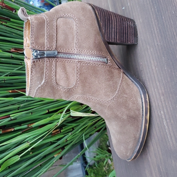 Lucky Brand brown Suede leather ankle boots sz 7.5 - Picture 5 of 11